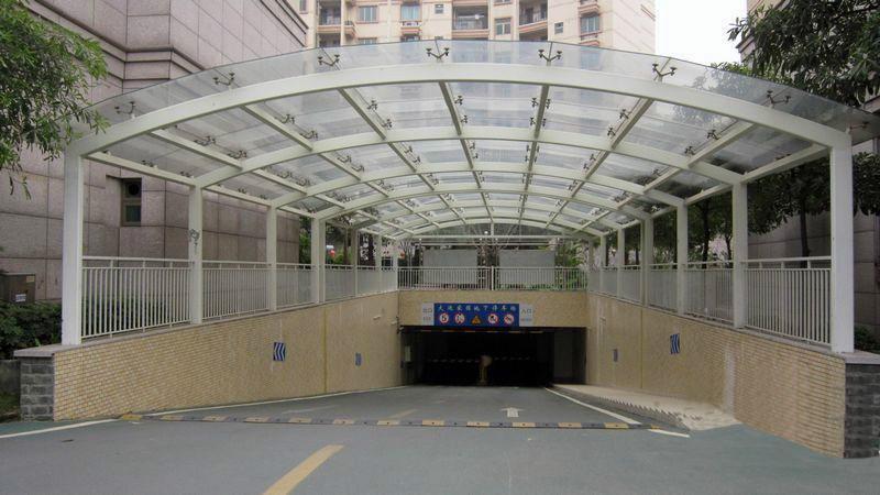 車庫入口膜結構